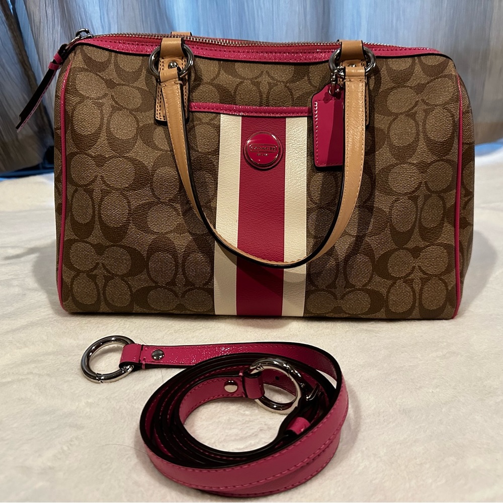 Coach shoulder bag